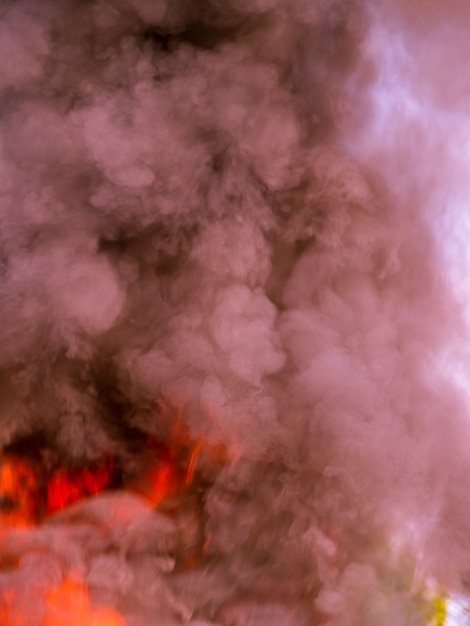 Pożar w Katowicach. Dym widoczny w całym mieście